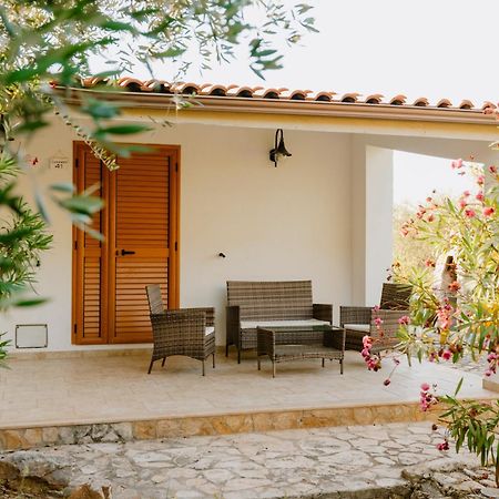 Residence Gli Stingi Βιέστε Εξωτερικό φωτογραφία