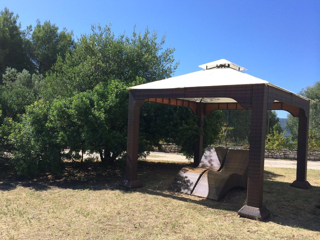 Residence Gli Stingi Βιέστε Εξωτερικό φωτογραφία