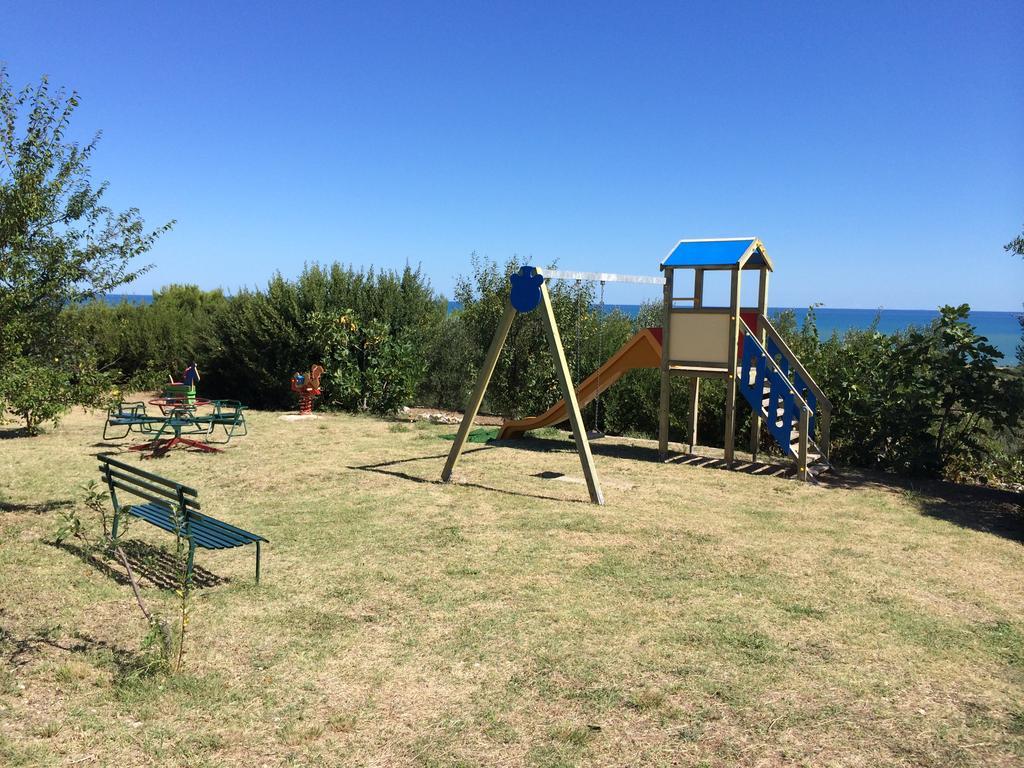 Residence Gli Stingi Βιέστε Εξωτερικό φωτογραφία