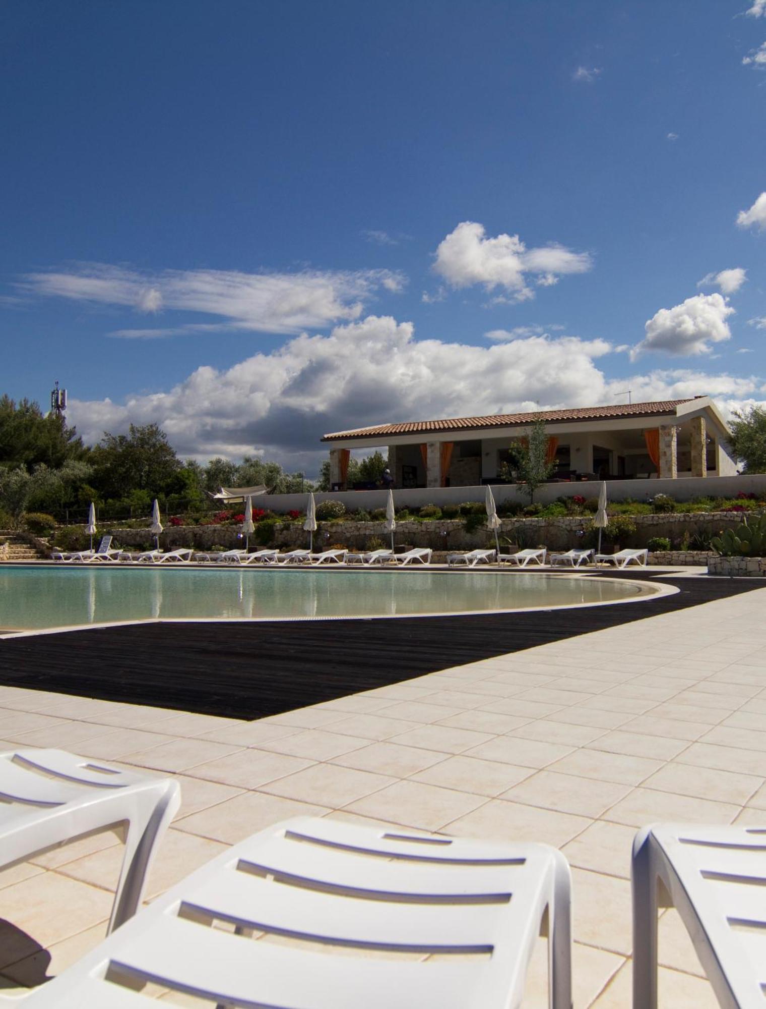 Residence Gli Stingi Βιέστε Εξωτερικό φωτογραφία