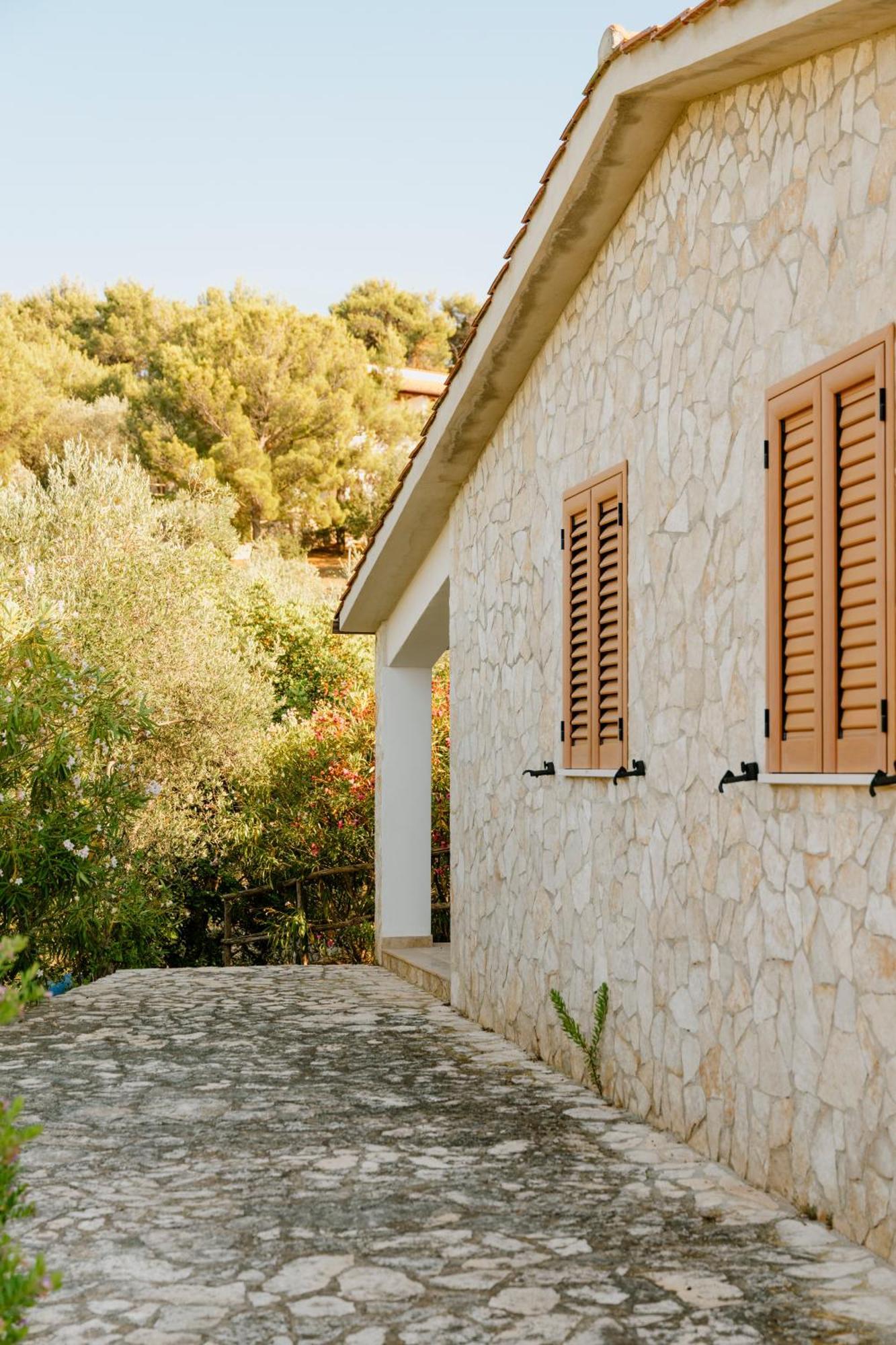 Residence Gli Stingi Βιέστε Εξωτερικό φωτογραφία