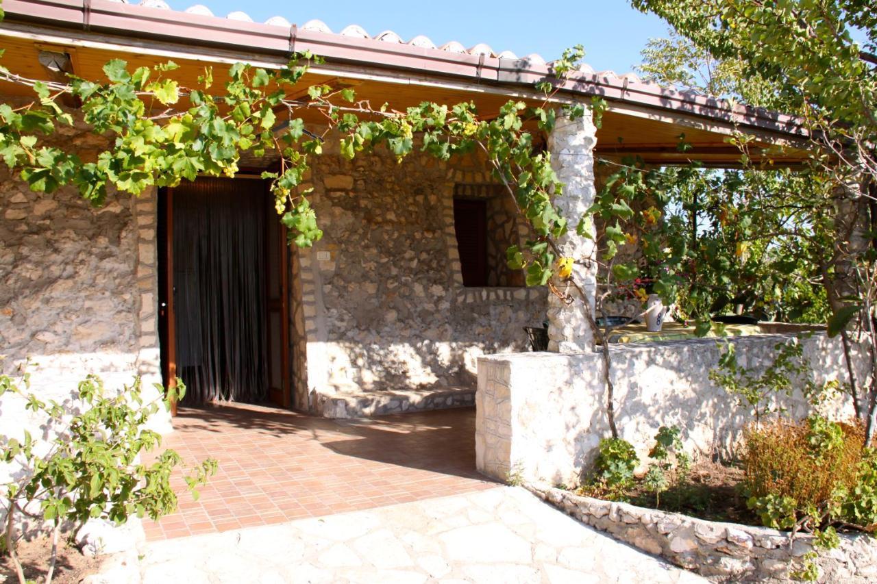 Residence Gli Stingi Βιέστε Εξωτερικό φωτογραφία